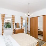 Apartments Davor